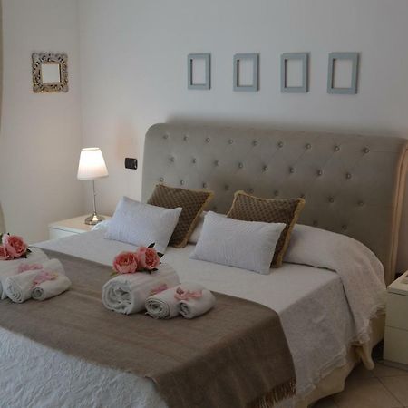 Airport & Fair Suite Apartments ฟิวมิชีโน ภายนอก รูปภาพ