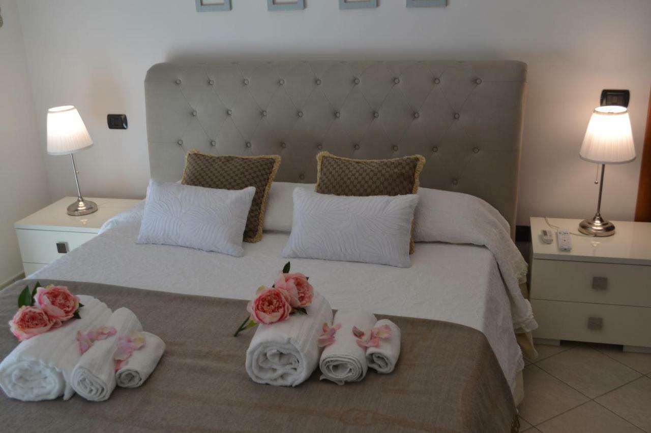 Airport & Fair Suite Apartments ฟิวมิชีโน ภายนอก รูปภาพ