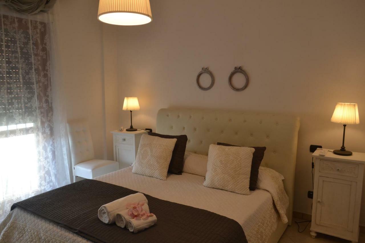Airport & Fair Suite Apartments ฟิวมิชีโน ภายนอก รูปภาพ