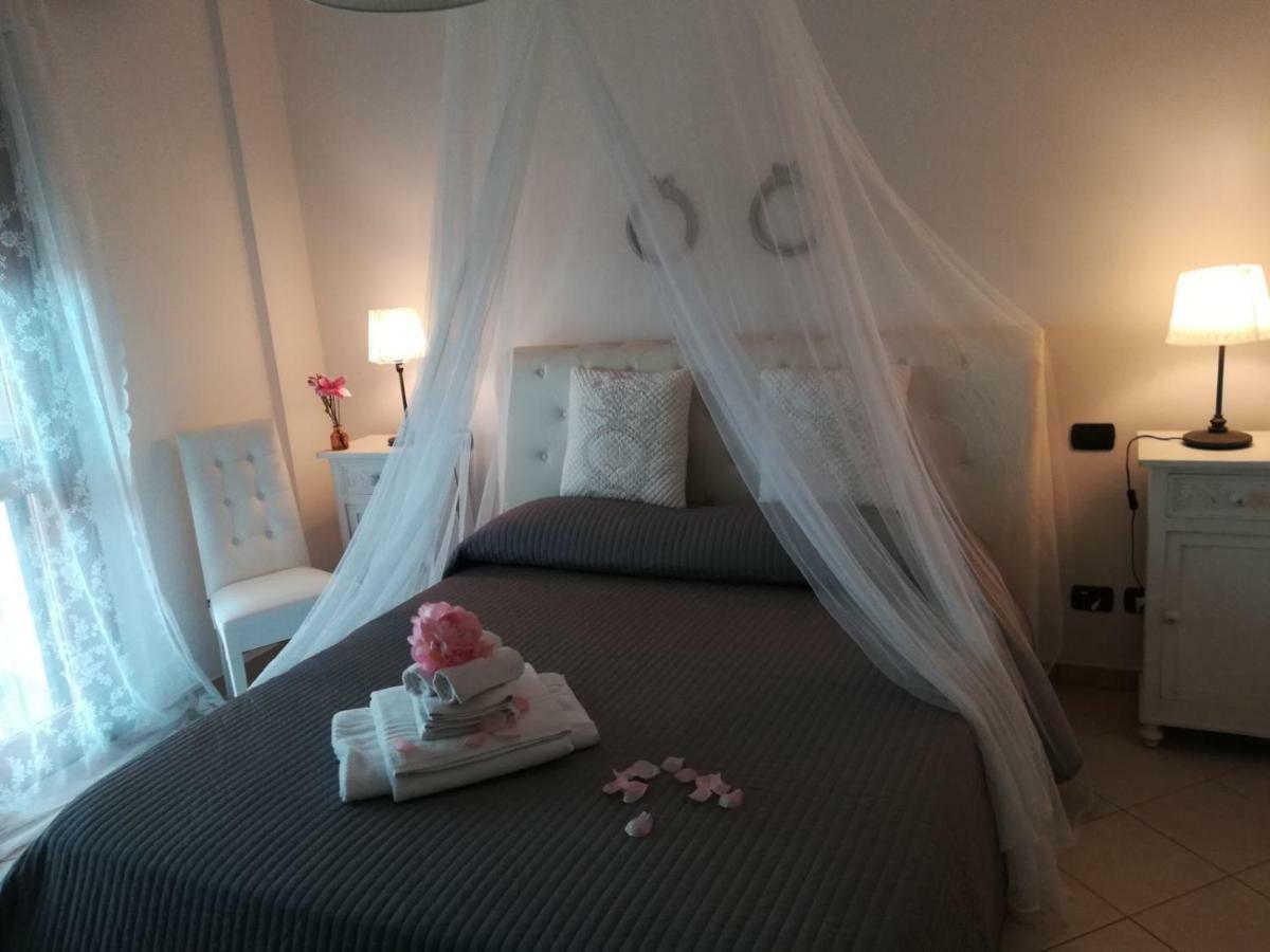 Airport & Fair Suite Apartments ฟิวมิชีโน ภายนอก รูปภาพ